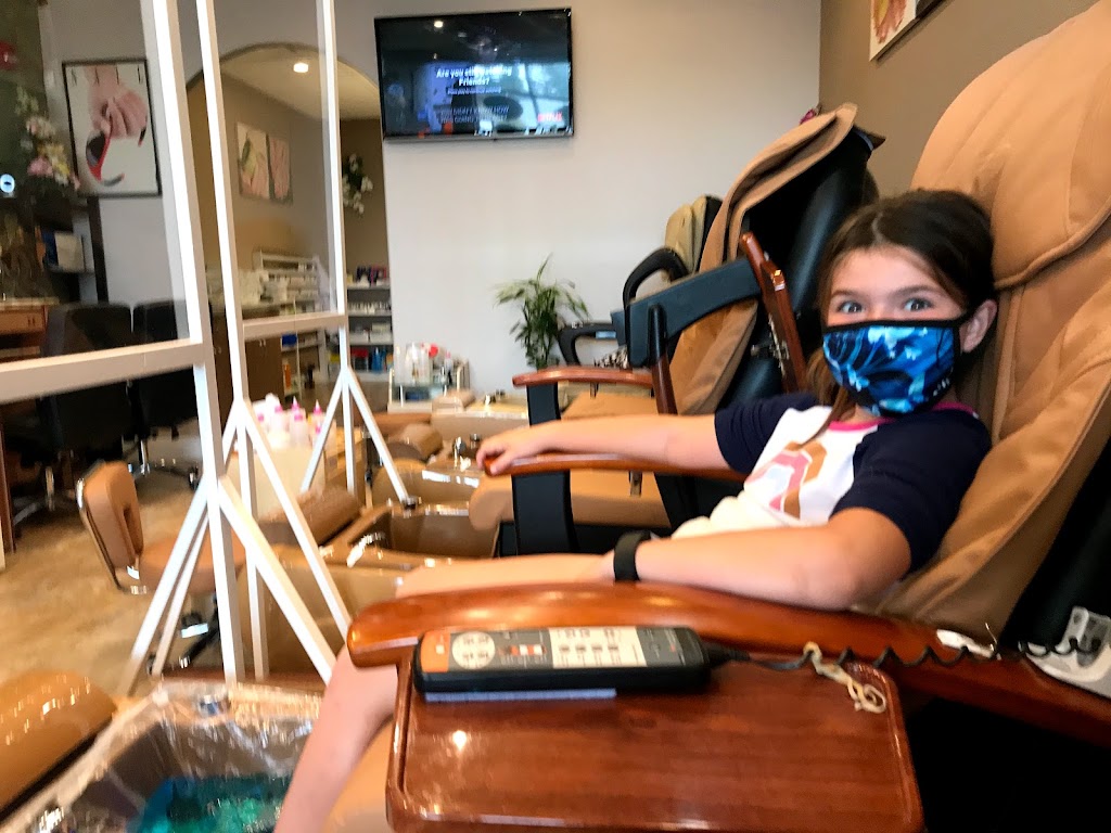T-Top Nails & Spa | 636 King St #124, Spruce Grove, AB T7X 4K5, Canada | Phone: (780) 571-3800