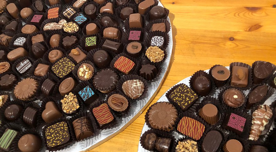 Chocolat Belge Heyez Père et Fils Inc | 16 Chem. de la Rabastalière E, Saint-Bruno-de-Montarville, QC J3V 2A5, Canada | Phone: (450) 653-5616