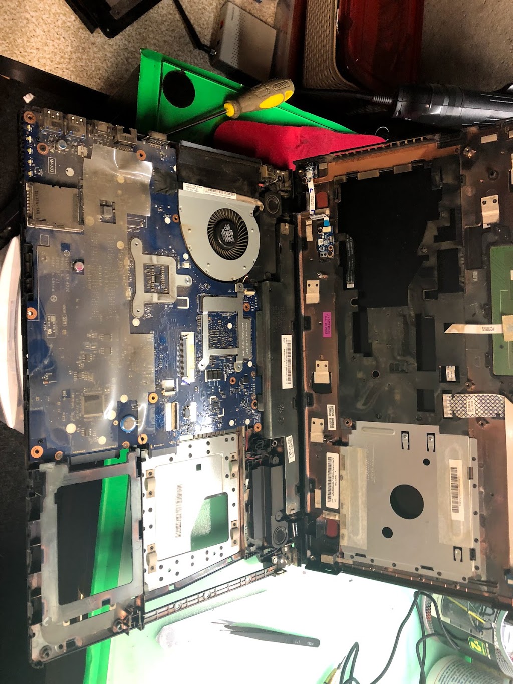 Mobile Gadgets Unlimited repair shop | 1580 Mill Woods Rd E #3, Edmonton, AB T6L 6W3, Canada | Phone: (780) 655-1010