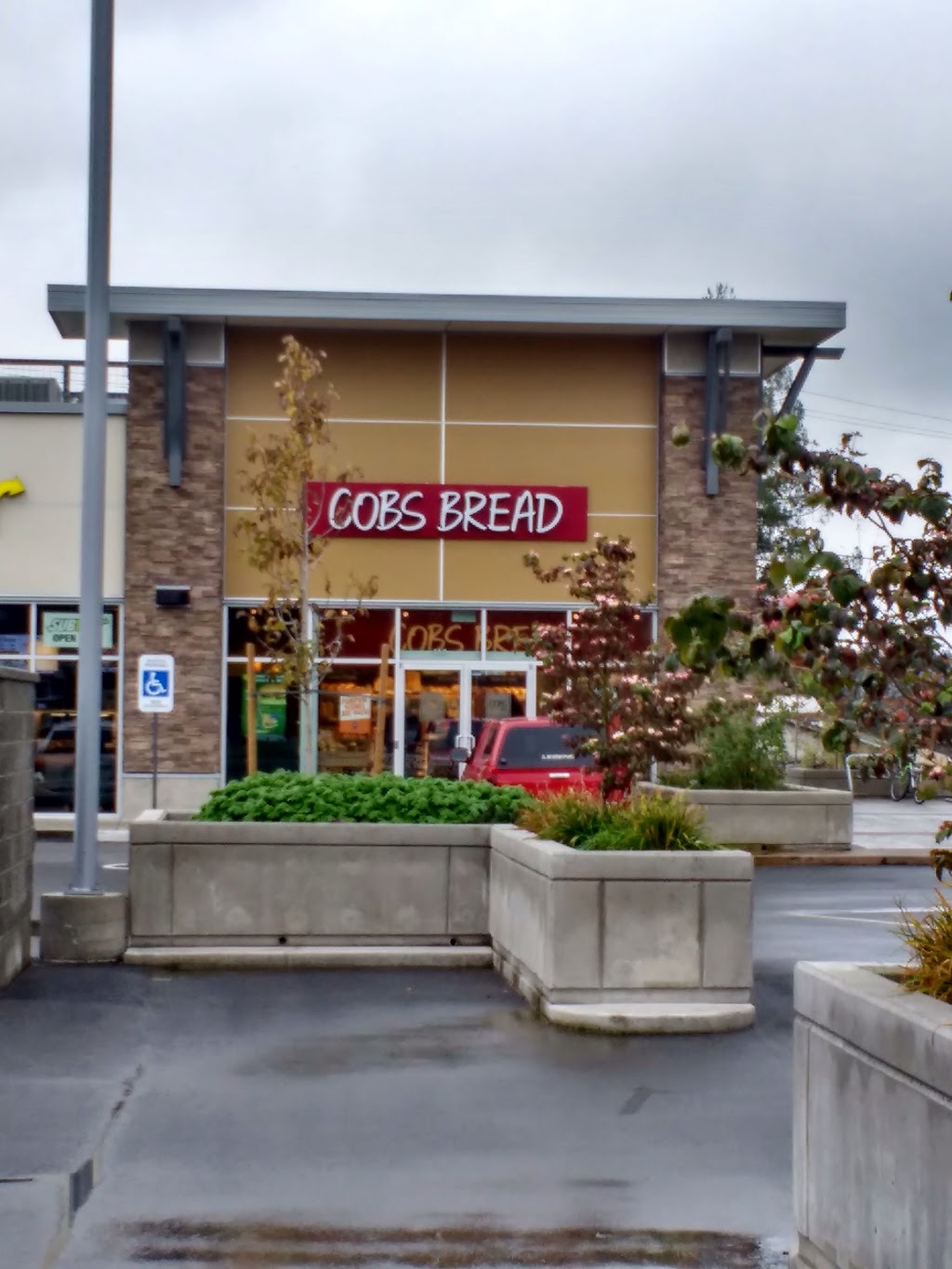 COBS Bread Bakery | 31 Helmcken Rd #110, Victoria, BC V8Z 7Z7, Canada | Phone: (778) 265-6282