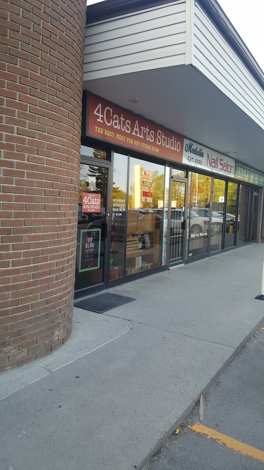 4Cats Arts Studio (Edgedale Drive) | 34 Edgedale Dr NW, Calgary, AB T3A 2R4, Canada | Phone: (403) 208-1423