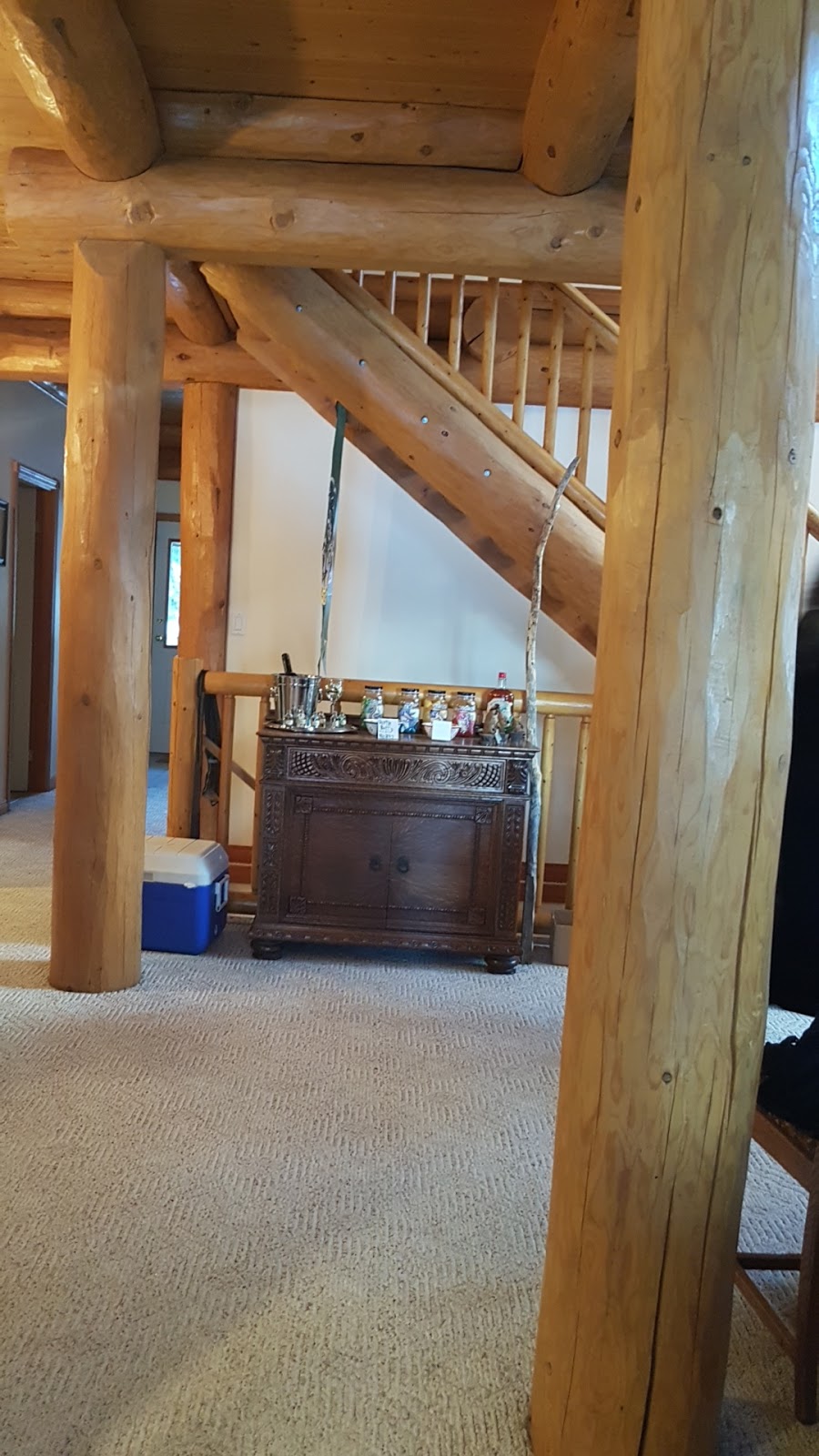 Son Country Chalet | 1039 Scotch Creek Wharf Rd, Scotch Creek, BC V0E 1M5, Canada | Phone: (604) 349-1864