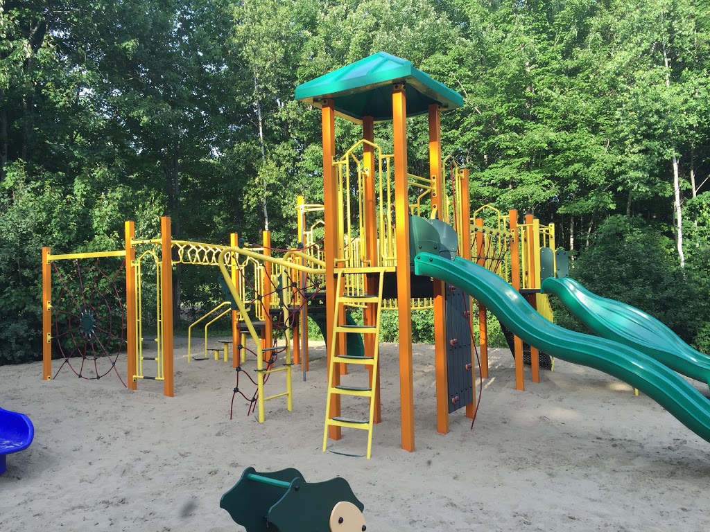 Parc des Tisserands | Place des Tisserands, Saint-Lazare, QC J7T 3M1, Canada