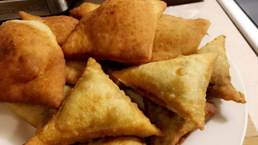 Arabian Nights | 5065 31 Ave NW #215, Edmonton, AB T6L 6S5, Canada | Phone: (587) 566-3099