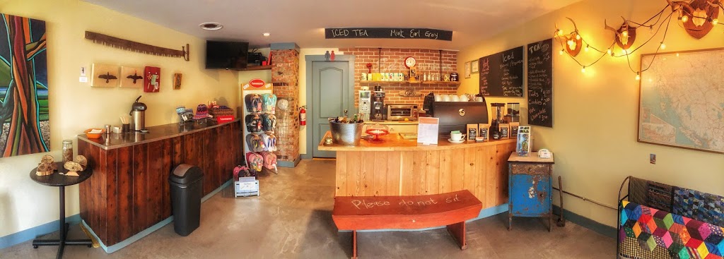 Eds Coffeehouse | 67 S Shore Rd, Lake Cowichan, BC V0R 2G0, Canada | Phone: (250) 507-7110
