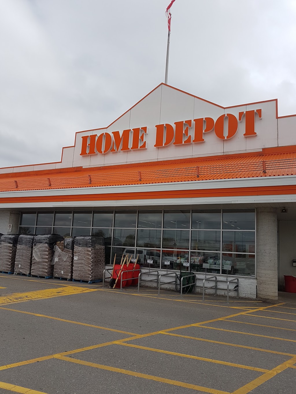 The Home Depot | 25 Holiday Dr, Brantford, ON N3R 7J4, Canada | Phone: (519) 757-3534