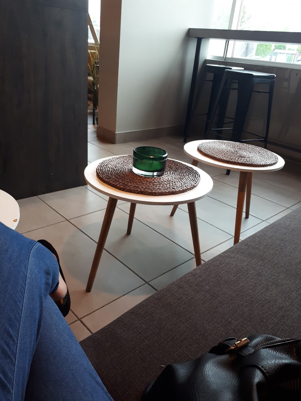 ES Café | 7520 Boulevard Guillaume-Couture #120, Lévis, QC G6V 6S5, Canada | Phone: (418) 838-0202