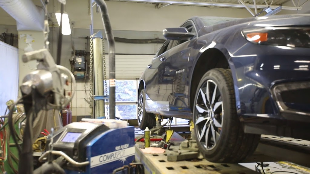 Jim Gauthier Chevrolet Collision Centre | 1412 McPhillips St, Winnipeg, MB R2V 3C5, Canada | Phone: (204) 631-5717