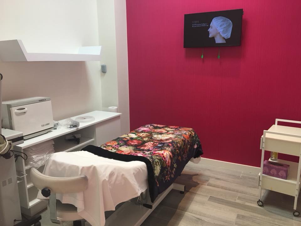 Beauty First | 777 Guelph Line, Burlington, ON L7R 3N2, Canada | Phone: (905) 633-8118