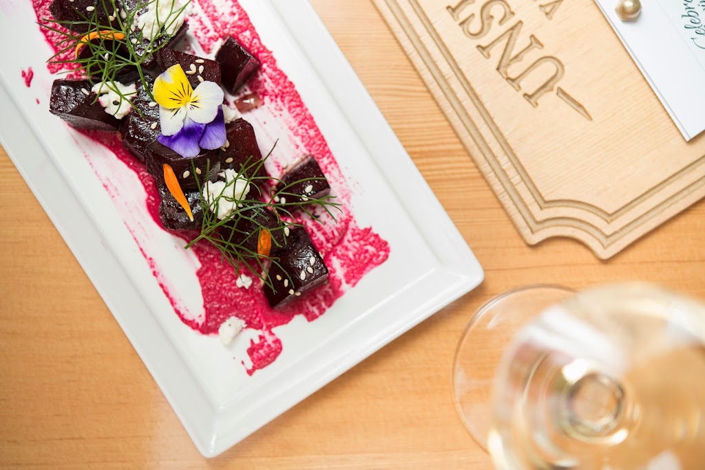 Unsworth Vineyards | 2915 Cameron Taggart Rd #1, Mill Bay, BC V0R 2P2, Canada | Phone: (250) 929-2292