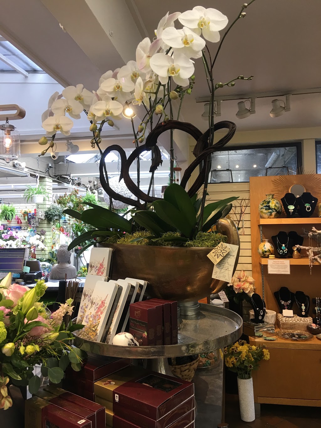 West Van Florist Home & Garden | 1821 Marine Dr, West Vancouver, BC V7V 1J7, Canada | Phone: (604) 922-4171