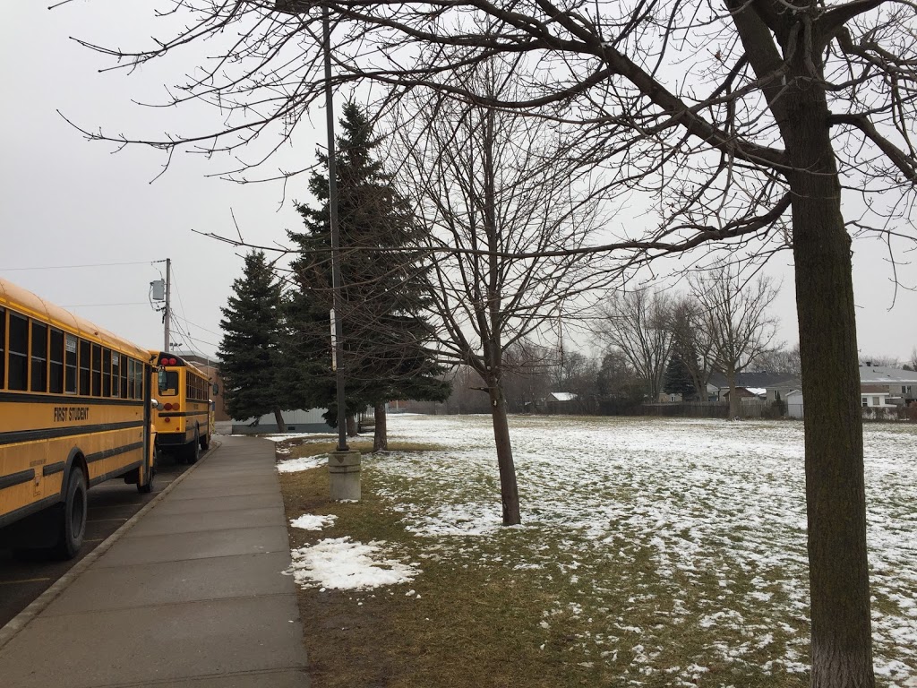 Crosby Heights Public School | 190 Neal Dr, Richmond Hill, ON L4C 3K8, Canada | Phone: (905) 884-5281