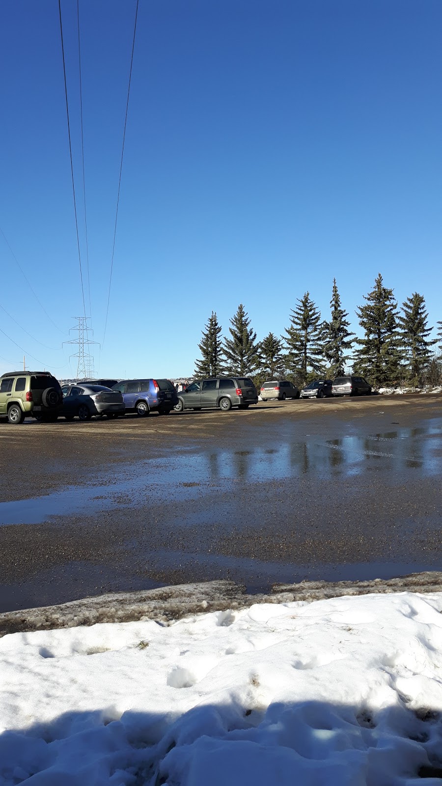 Weaselhead Natural Area Parking | 6634 37 St SW, Calgary, AB T3E 5M9, Canada