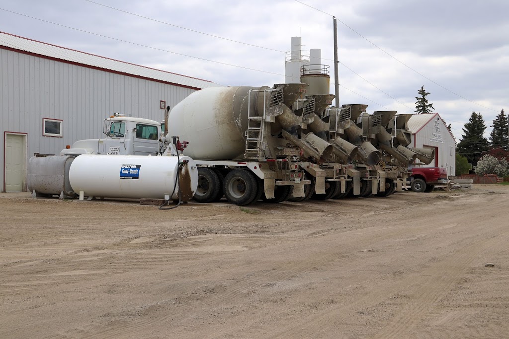 Cee Bee Trucking | 102S Railway Ave, Indian Head, SK S0G 2K0, Canada | Phone: (306) 695-3887