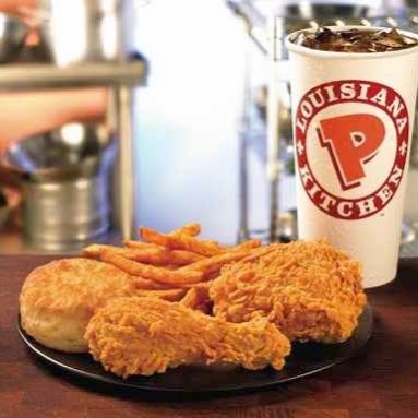 Popeyes Louisana Kitchen | 3582 Major MacKenzie Dr W #4, Vaughan, ON L4H 3T6, Canada | Phone: (905) 303-7003