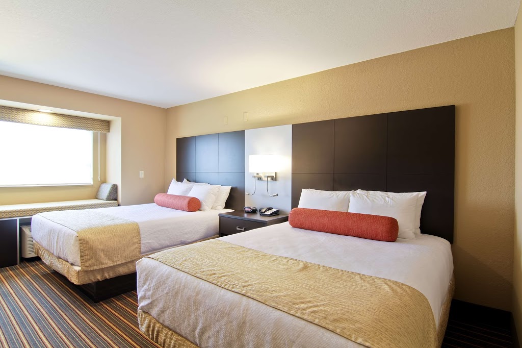 Best Western Plus Woodstock Inn & Suites | 811 Athlone Ave, Woodstock, ON N4V 0B6, Canada | Phone: (519) 537-2320