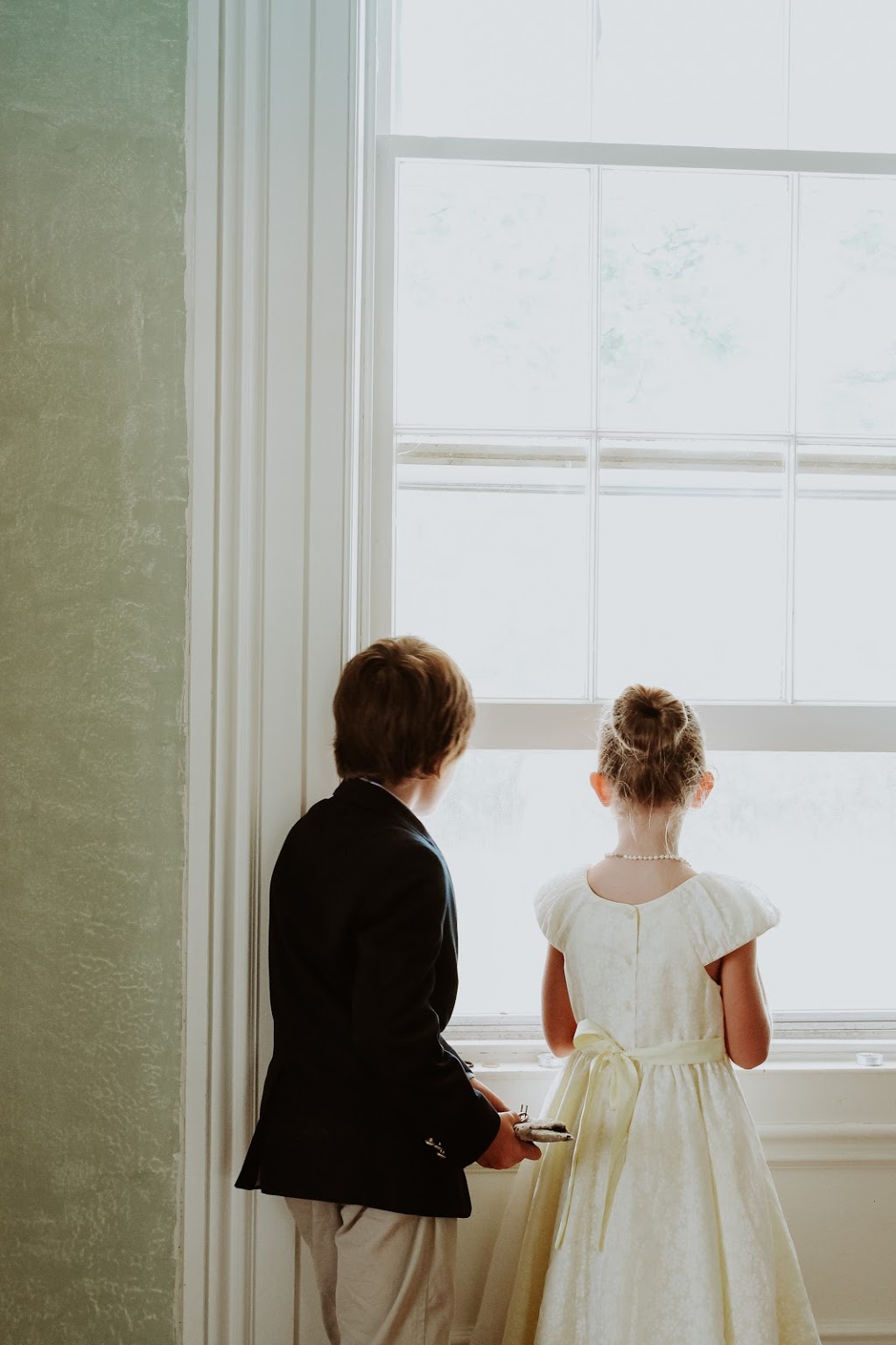 Creations Behind The Lens Photography | 26 Aintree Pl, Kanata, ON K2M 2G5, Canada | Phone: (613) 413-3779