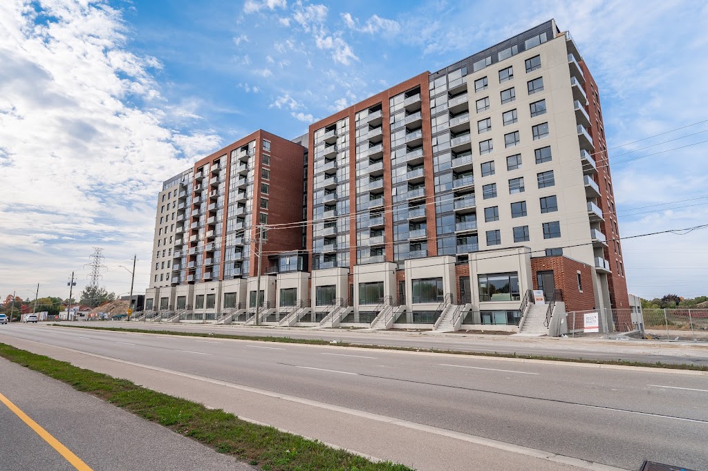 The Laurels Waterloo | 460 Columbia St W, Waterloo, ON N2T 0C7, Canada | Phone: (519) 804-4000