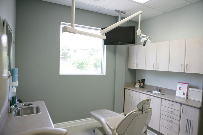 Glenashton Dental Centre | 333 Glenashton Dr, Oakville, ON L6H 7P6, Canada | Phone: (905) 842-5500