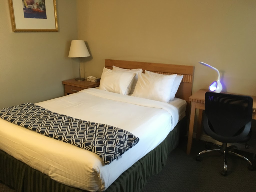 Harrison Spa Motel | 140 Esplanade Ave, Harrison Hot Springs, BC V0M 1K0, Canada | Phone: (604) 796-2828