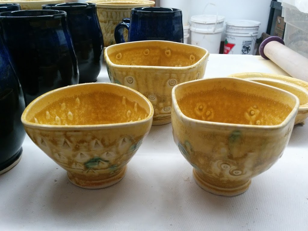 Giles Pottery | 1490 Fisher Rd, Cobble Hill, BC V0R 1L0, Canada | Phone: (250) 929-5565