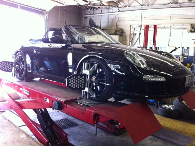 Mississauga Auto Centre | 1800 Lakeshore Rd W, Mississauga, ON L5J 1J7, Canada | Phone: (905) 823-5535