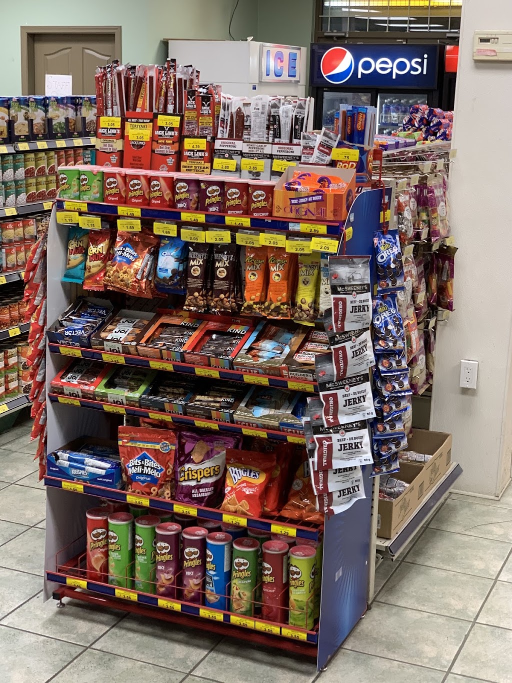Fleetwood Country Market | 15230 84 Ave, Surrey, BC V3S 2N2, Canada | Phone: (604) 593-5040