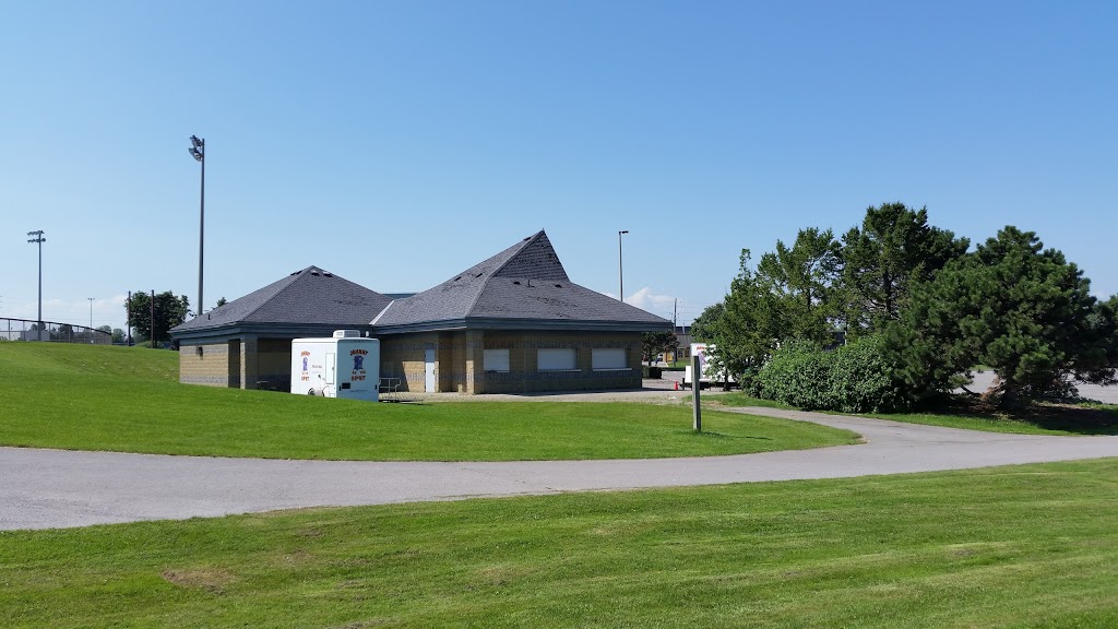 Lakefront West Park | 1221 Phillip Murray Ave, Oshawa, ON L1J 6Z8, Canada | Phone: (905) 436-3311