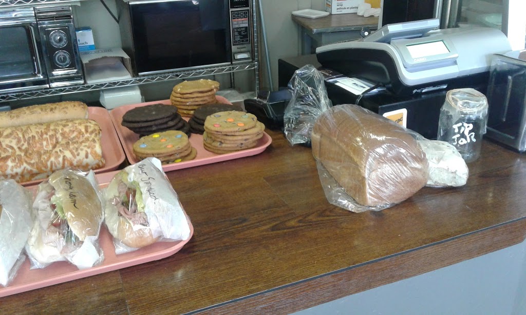 Bun King Bakery & Deli | 390 Northmount Dr NW, Calgary, AB T2K 3H5, Canada | Phone: (403) 282-2422