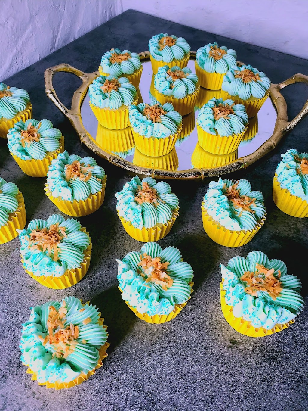 The KnickKnack Baker | 730 3rd Ave E, Owen Sound, ON N4K 2K3, Canada | Phone: (905) 599-4011