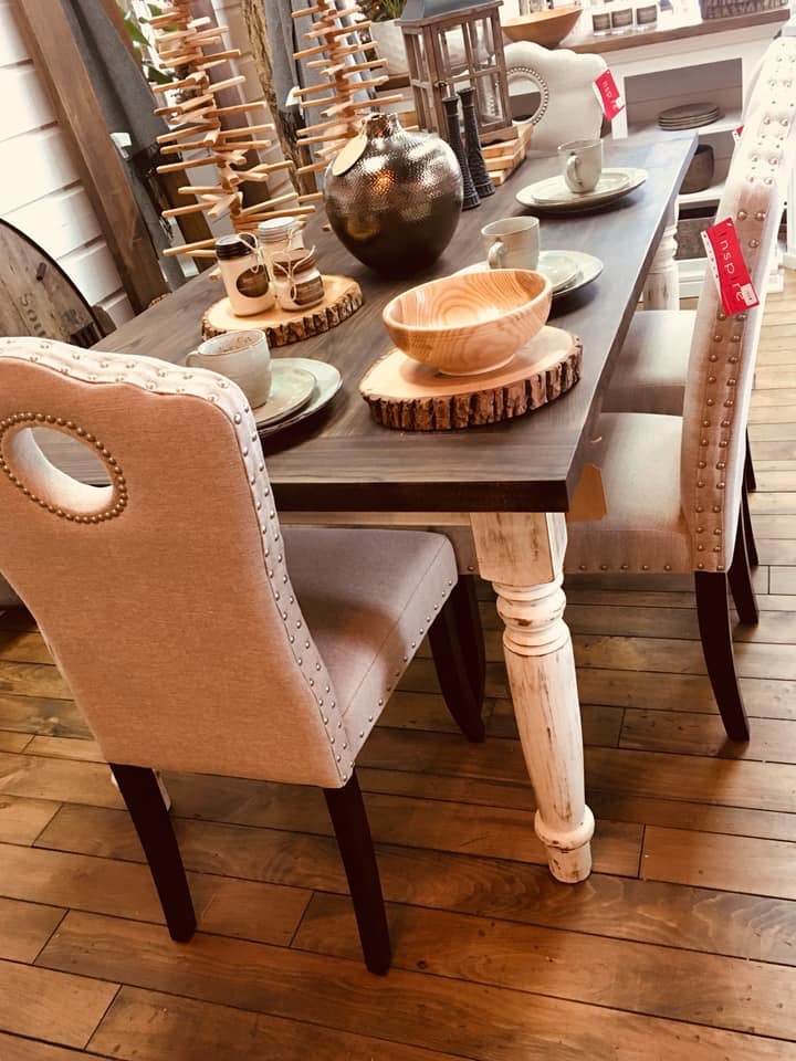 Une Touche de Bois | 12 Rue Church, Ormstown, QC J0S 1K0, Canada | Phone: (450) 829-1103