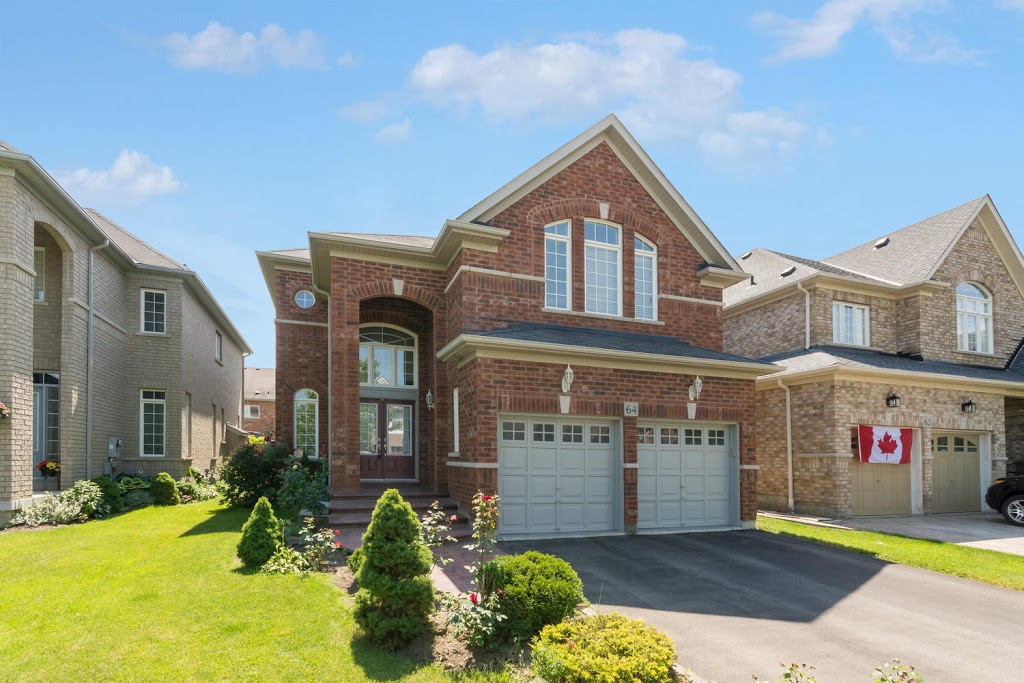 Shelly Williamson, Sales Representative, iPro Realty Ltd. | 158 Guelph St Unit 4, Georgetown, ON L7G 4A6, Canada | Phone: (416) 878-2235