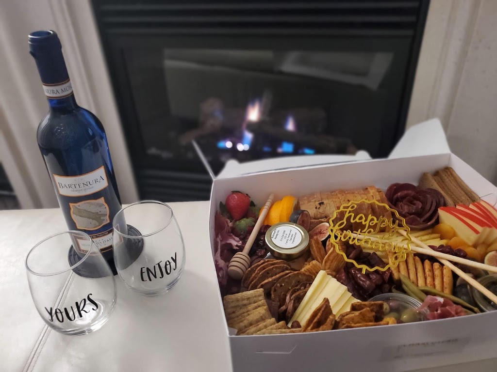 Charcuterie by IM | 5 Dunham Crescent, Aurora, ON L4G 2V3, Canada | Phone: (647) 870-8529