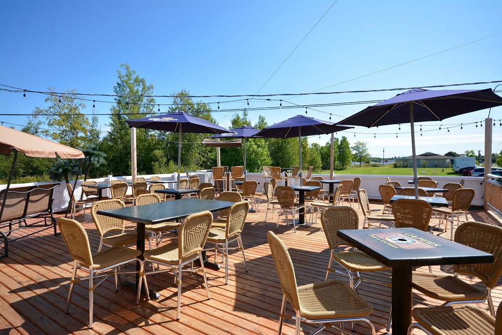 Capers Pub & Eatery | 11400 NB-11, Napan, NB E1N 5G1, Canada | Phone: (506) 352-2250