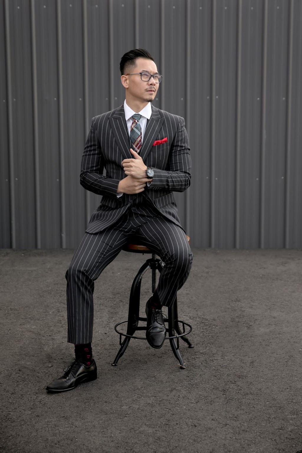 Suited With ID | 13006 107a Ave, Surrey, BC V3T 2G8, Canada | Phone: (604) 339-6729