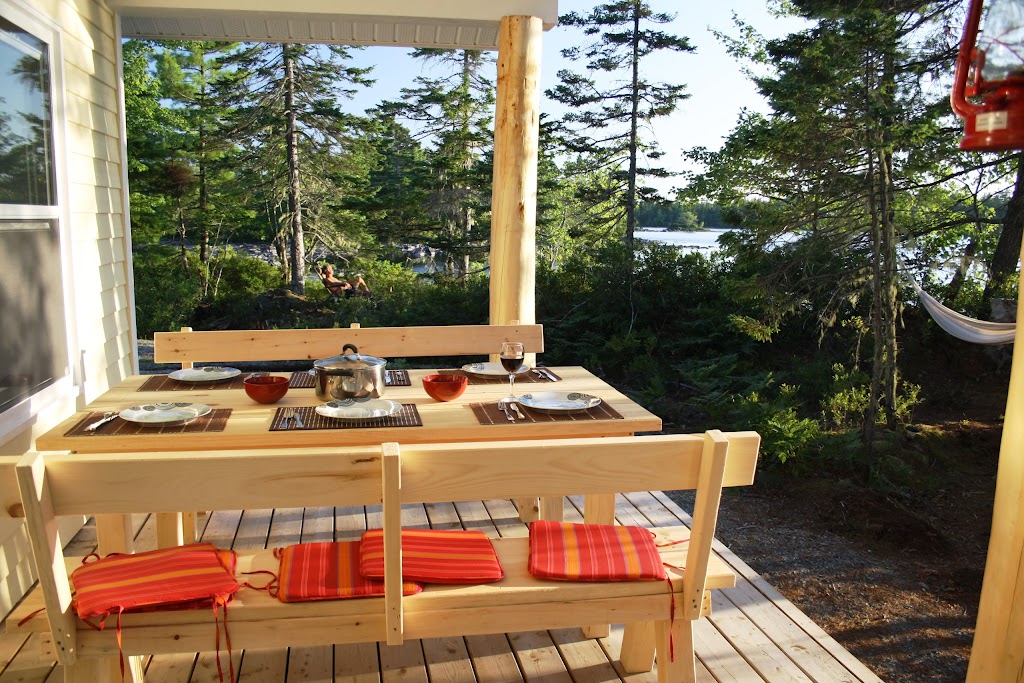 Island View Cottage | Lunenburg, NS B4V 3X3, Canada | Phone: 08171 9989687