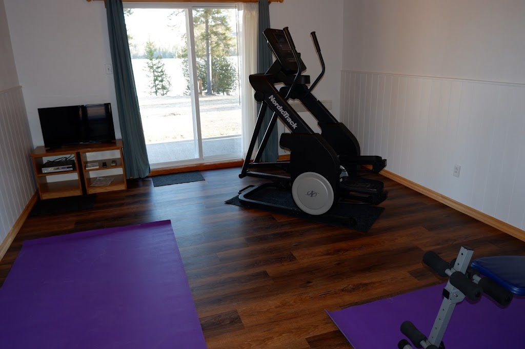 Chalets Ours Bleu | 19 Chem. de la Presquîle, Lac-Saguay, QC J0W 1L0, Canada | Phone: (819) 425-1730