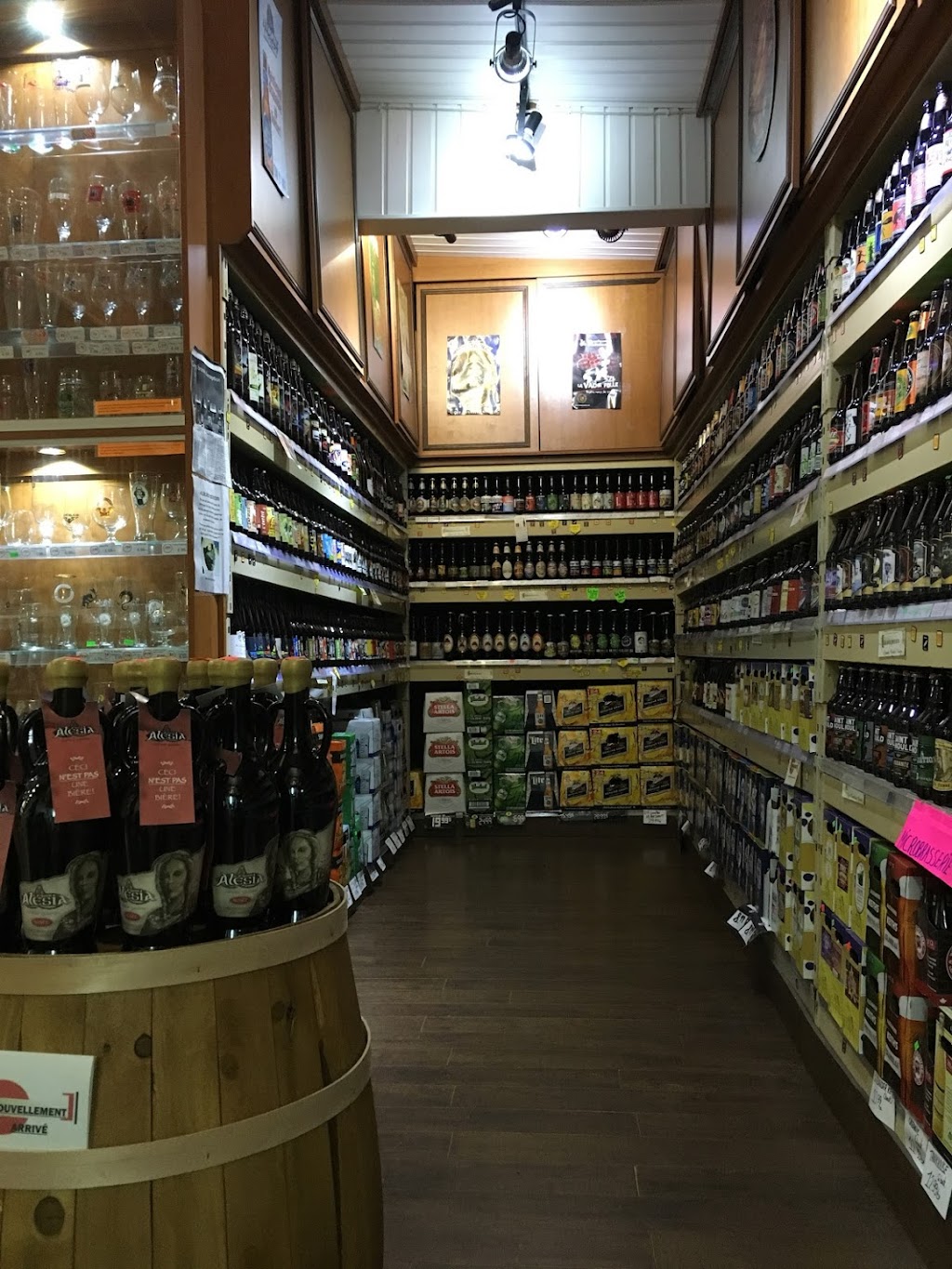 Emile Lauziere | 2015 Rue Saint-Pierre, Drummondville, QC J2C 3Y4, Canada | Phone: (819) 472-2416