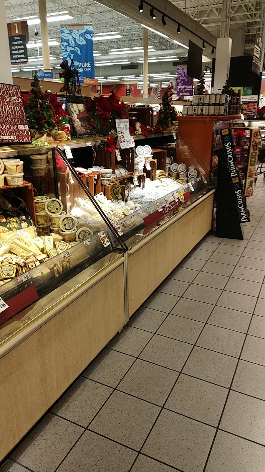 TOPS Friendly Markets | 906 C St, Lewiston, NY 14092, USA | Phone: (716) 215-1350