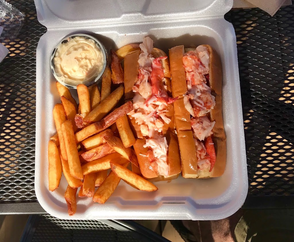 Ponzis Sub Shop | 138 Irving Blvd, Bouctouche, NB E4S 3L5, Canada | Phone: (506) 743-6612