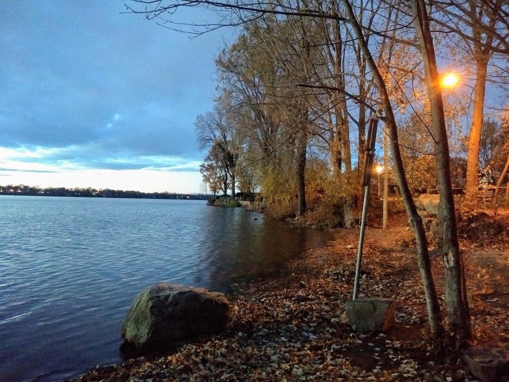 Berge de lAnse (Laval-Ouest) | 3760 3e Av, Laval, QC H7R 2Y2, Canada | Phone: (450) 978-8000