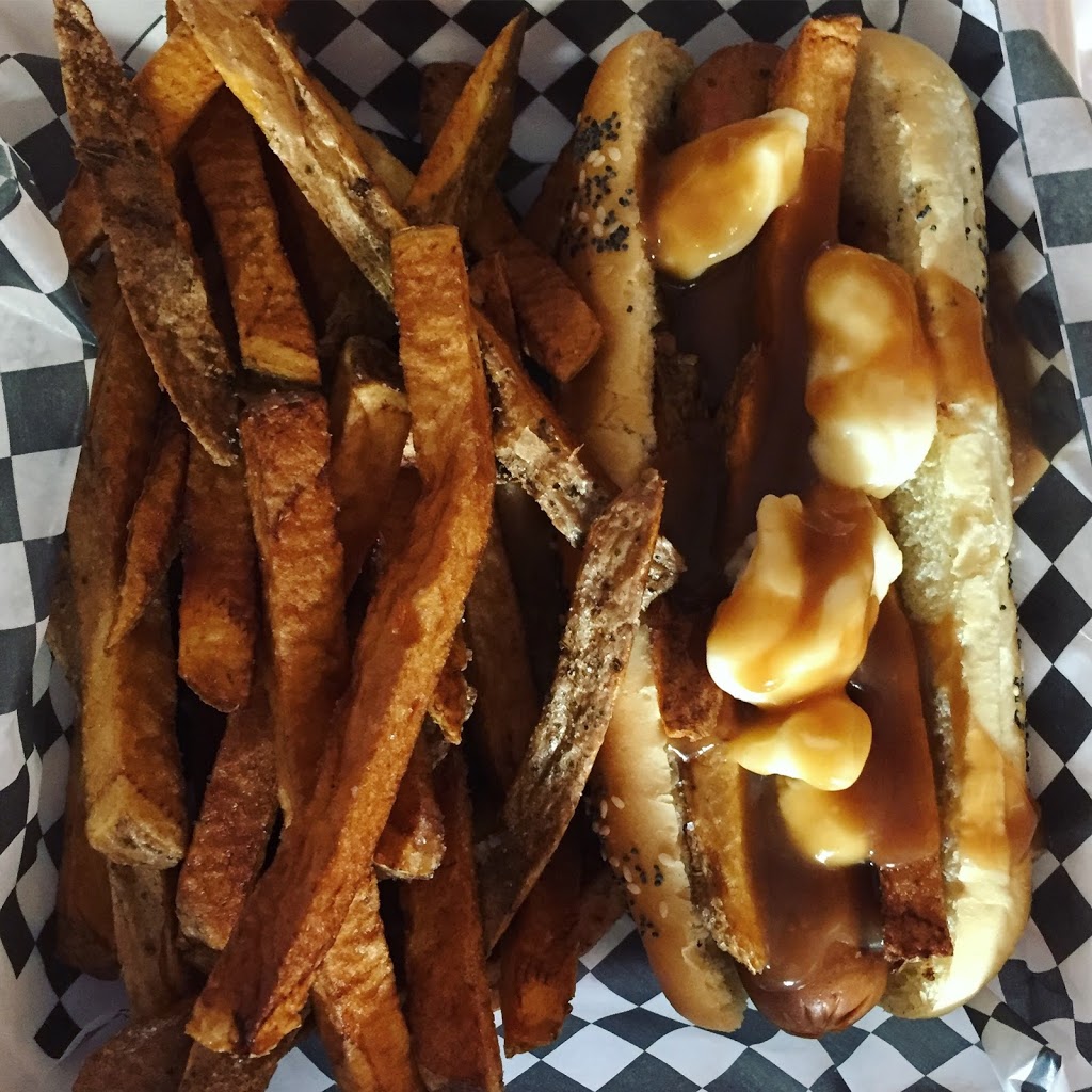 Wuddup Dog | 960 King St E, Cambridge, ON N3H 3P3, Canada | Phone: (519) 219-3300