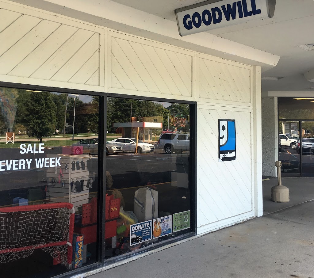 Marysville Goodwill SCC Store | 2055 Gratiot Blvd, Marysville, MI 48040, USA | Phone: (810) 364-7784