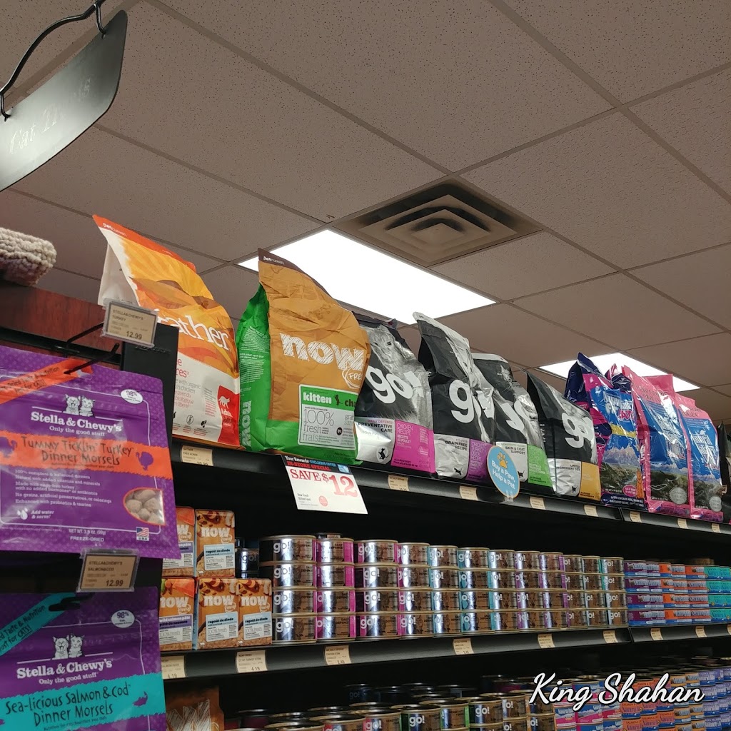 Pet Valu | 1 Wilson St, Hamilton, ON L8R 1C4, Canada | Phone: (905) 577-0783
