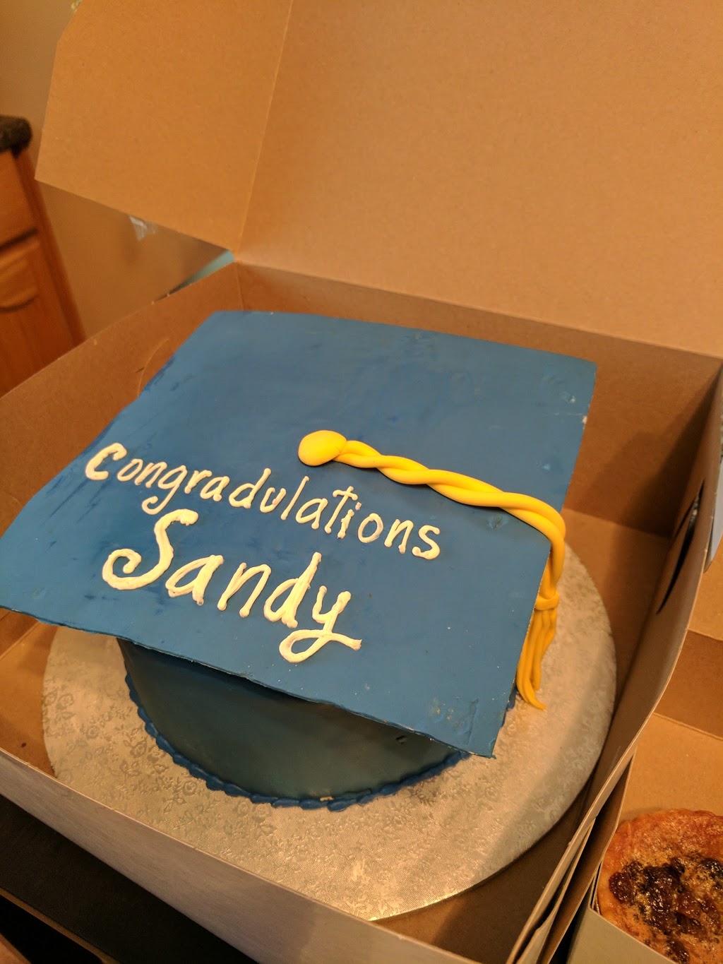 Delish Cakes & Pastries | 8346 112 St, Delta, BC V4C 7A2, Canada | Phone: (778) 695-3033