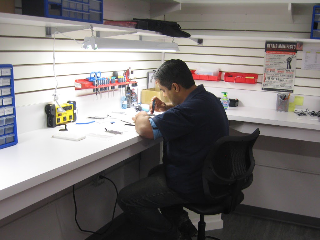 CPR Cell Phone Repair Brantford | 185 King George Rd A2, Brantford, ON N3R 7R9, Canada | Phone: (519) 304-3550