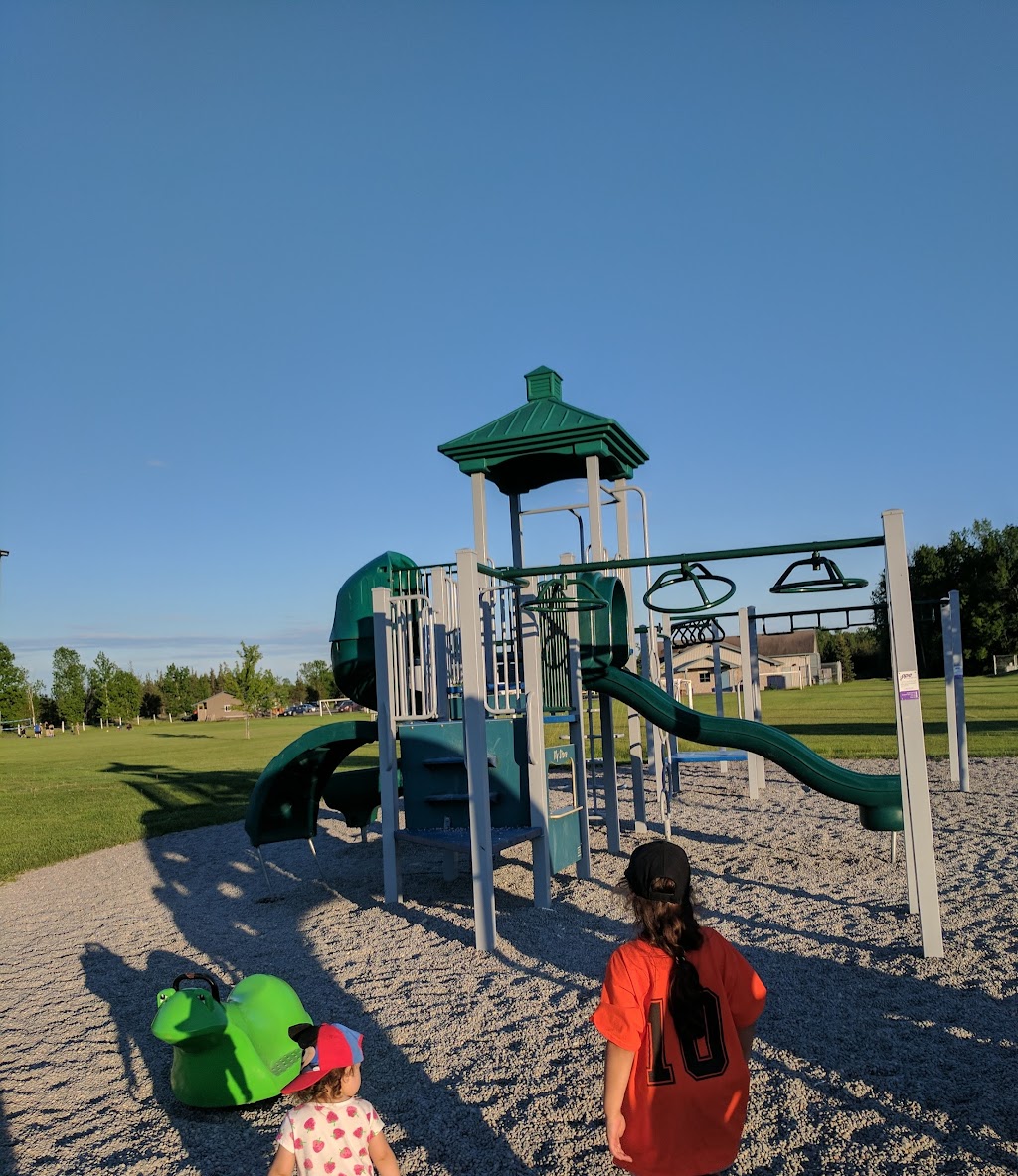 Tyendinaga Recreation Complex | 363 McFarlane Rd, Shannonville, ON K0K 3A0, Canada | Phone: (613) 396-1944