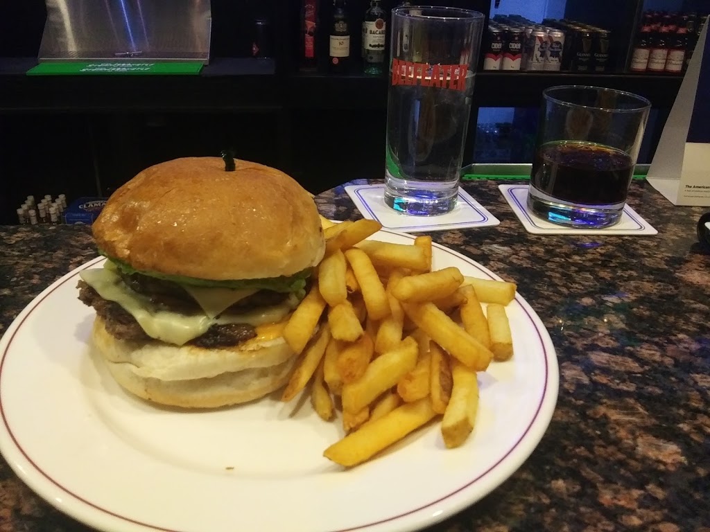 3 BOYS LOUNGE | 3828 Macleod Trail, Calgary, AB T2G 2R2, Canada | Phone: (403) 764-1855