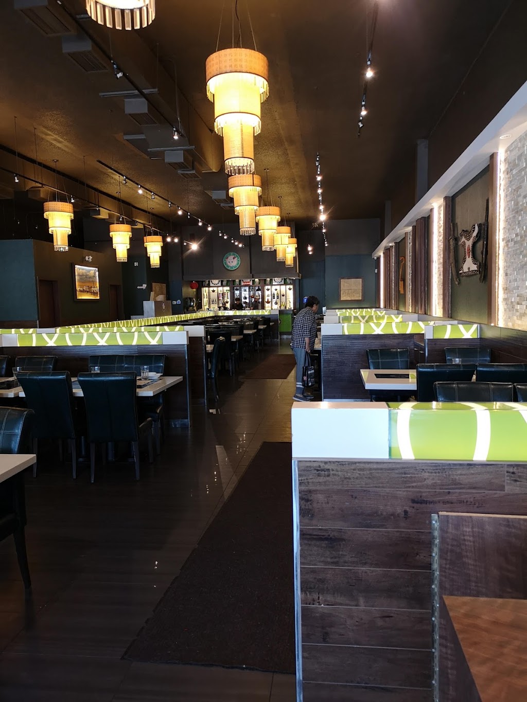 City View Plaza | 1508 Merivale Rd, Nepean, ON K2G 3J6, Canada | Phone: (416) 866-3033 ext. 25125