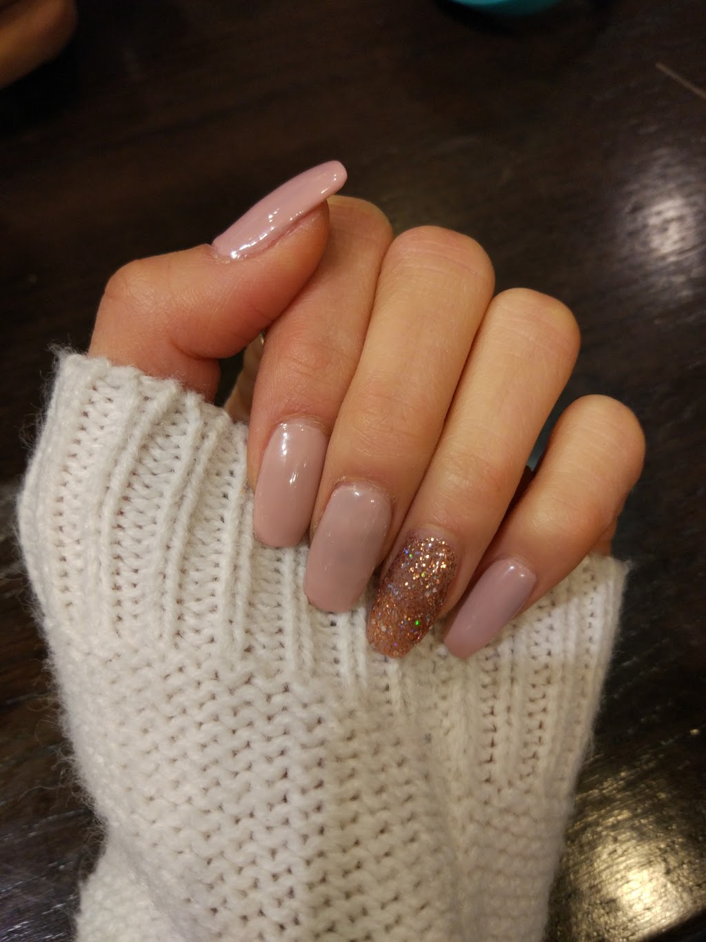Charming Nails & Spa | 7569 Royal Oak Ave, Burnaby, BC V5J 4J8, Canada | Phone: (604) 434-0808